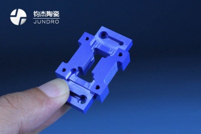 藍(lán)色氧化鋯陶瓷是如何制備的 藍(lán)色氧化鋯陶瓷是如何制備的